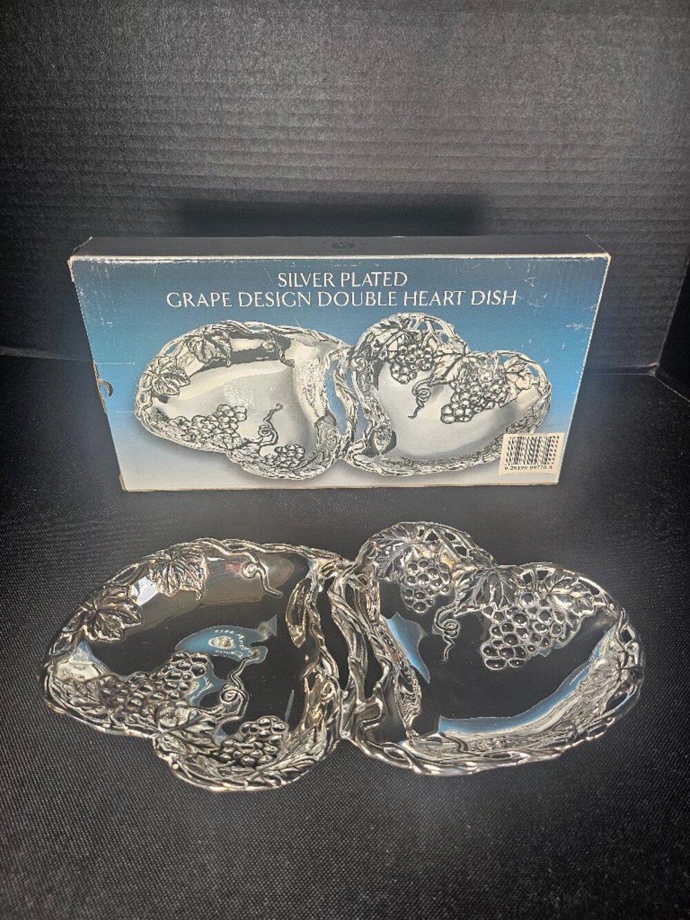 New Godinger Silver Plated Grape Design Double Heart Tray 10.75" Wide